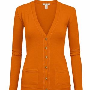 Women’s Junior snap button cardigan.